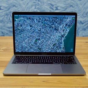 Mac Book Air 13.3inch